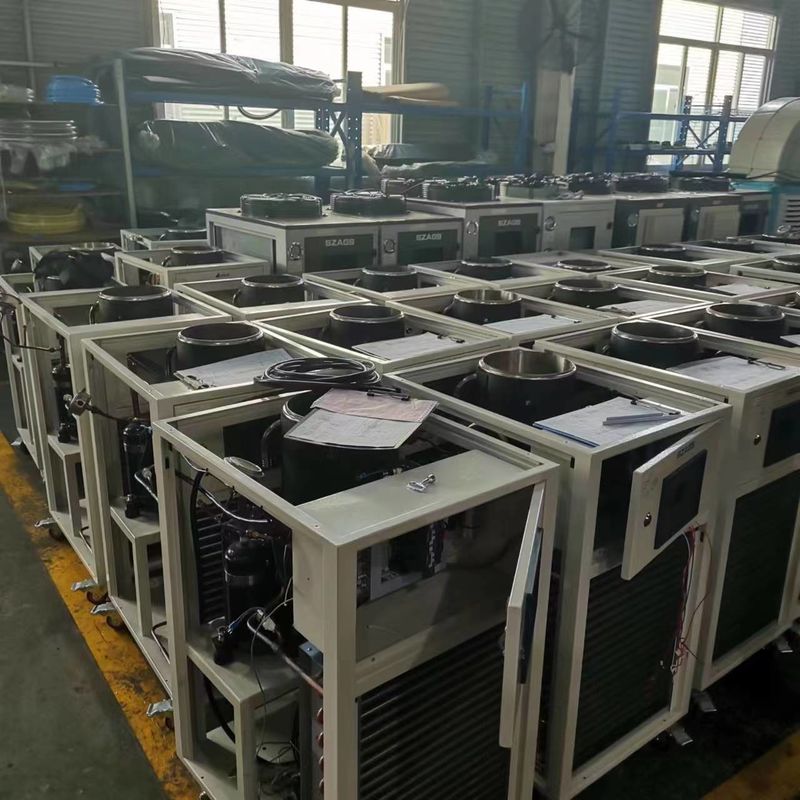 Chiller à vis refroidi à l'air de 30 HP Processus industriel pour l'impression et la ligne de stratification de film BOPP