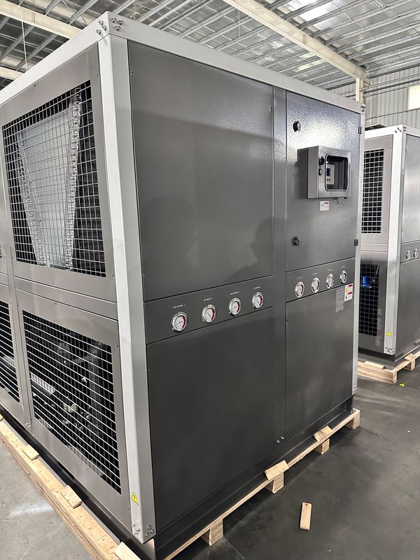 Produit d'usine 60HP refroidi à l'air Chiller industriel d'eau 60 Tonnes type de roulement Glycol Chiller avec quatre compresseurs de roulement