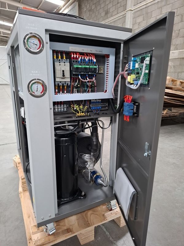 5HP refroidisseur d'eau industriel Traitement du plastique 5RT refroidisseur à air pour refroidissement chimique pharmaceutique Condensateur de tubes de cuivre