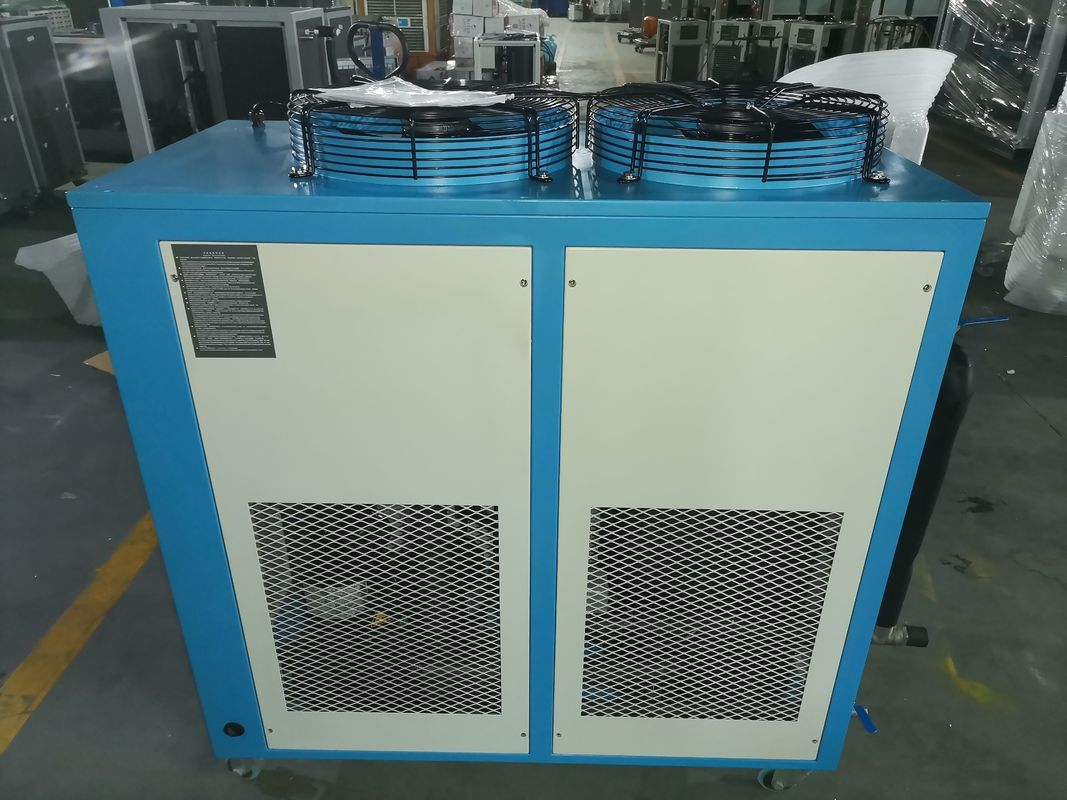 Précision et efficacité 2,5 m3/h Flux d'eau refroidie Refroidisseurs à vitesse variable refroidis par air pour le contrôle de la température en laboratoire